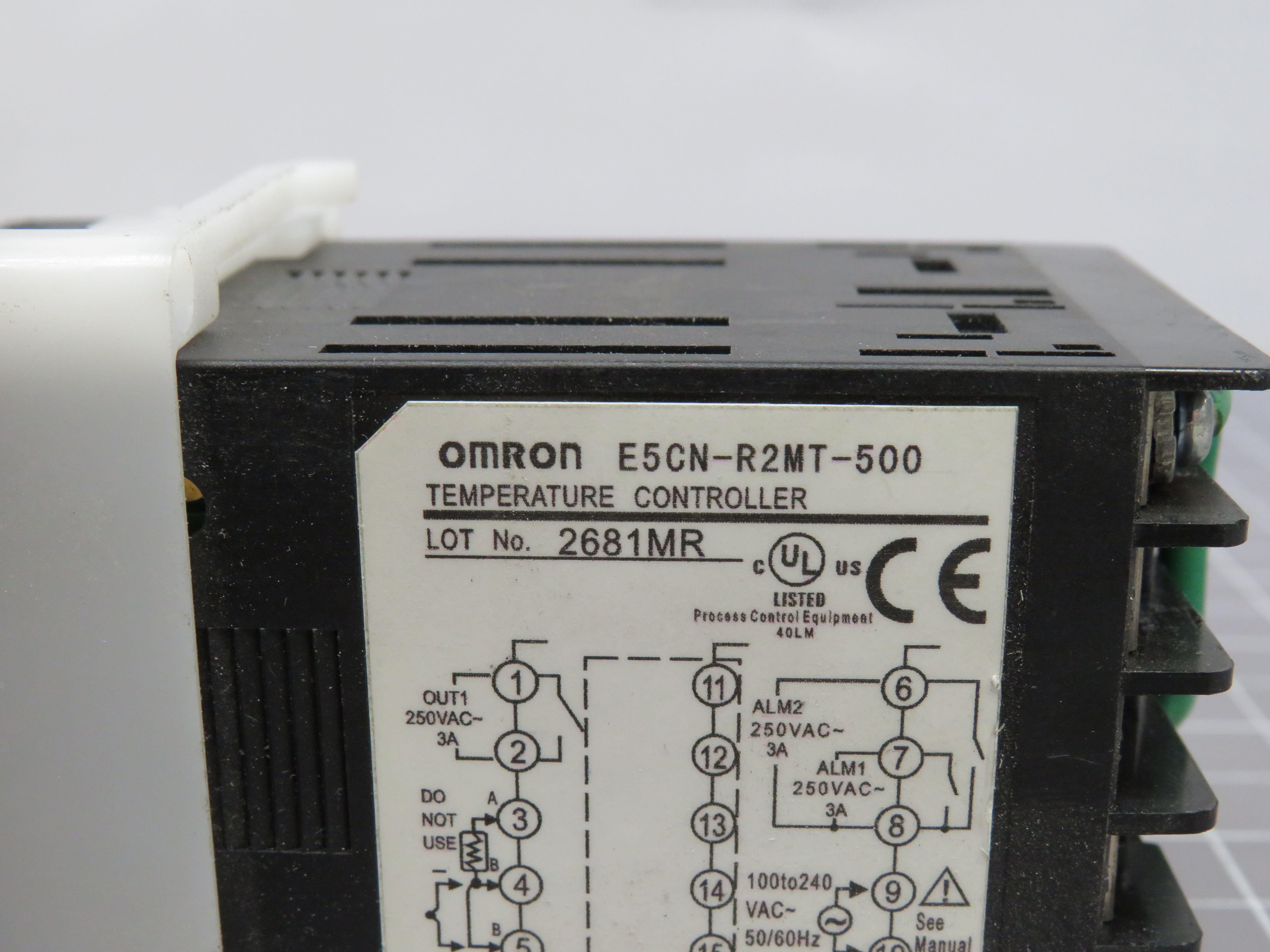 Omron E5CN-R2MT-500 Temperature Controller T165243 | eBay